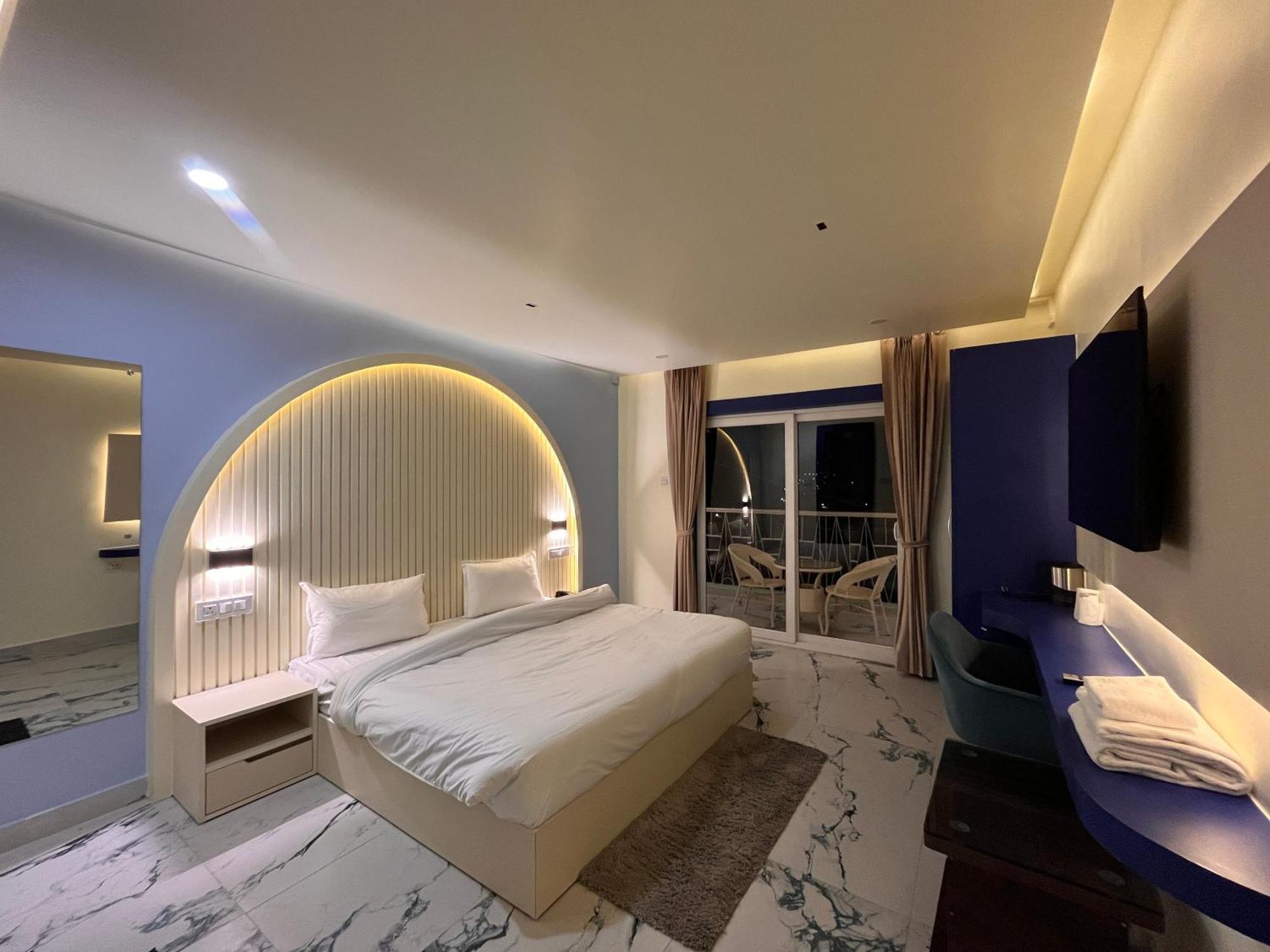Spruce Hill Hotel & Restro Nainital Zewnętrze zdjęcie